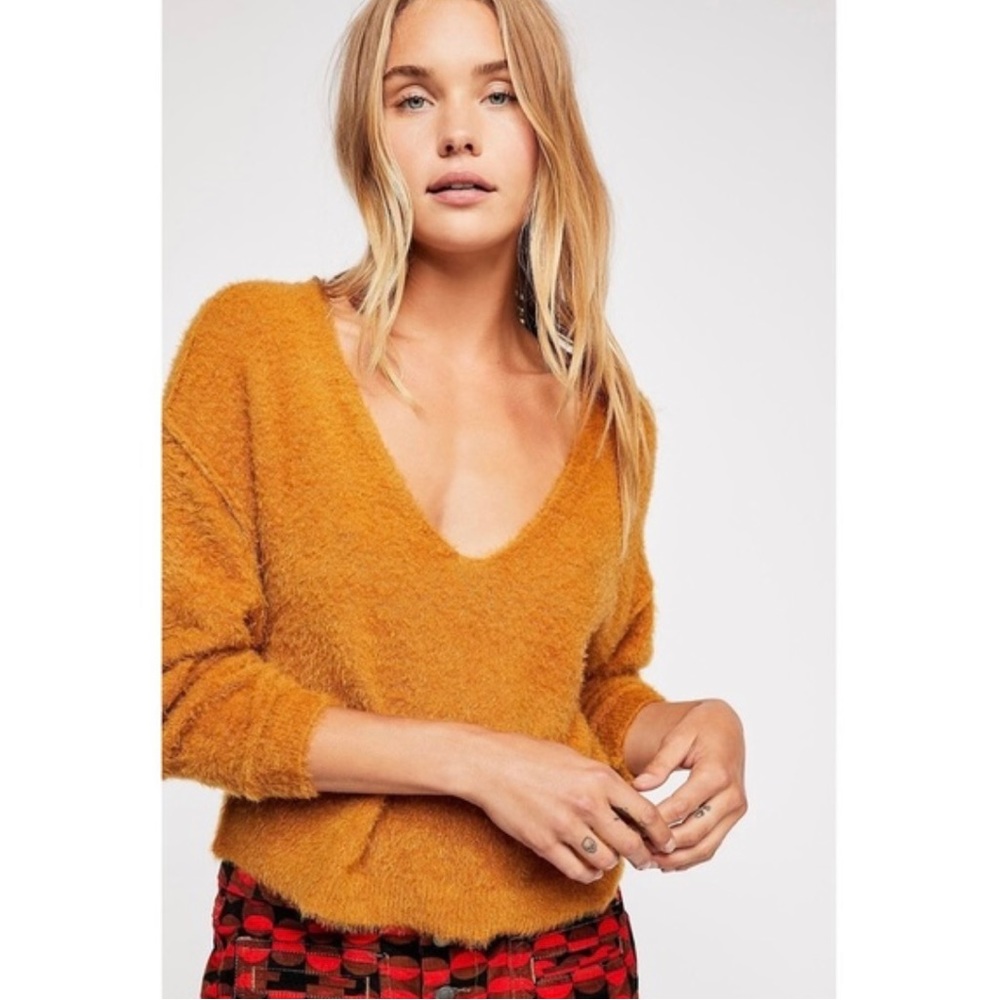 NWT Free People Fuzzy V-Neck Sweater ~ Size XS